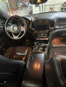 جيب جراند شيروكي